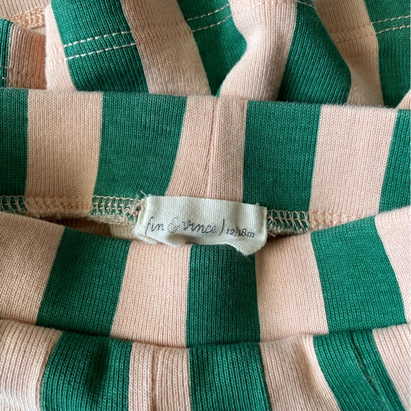 EUC Fin & Vince Set primary onesie & pleated skirt size 12-18 mos - Picture 5 of 7